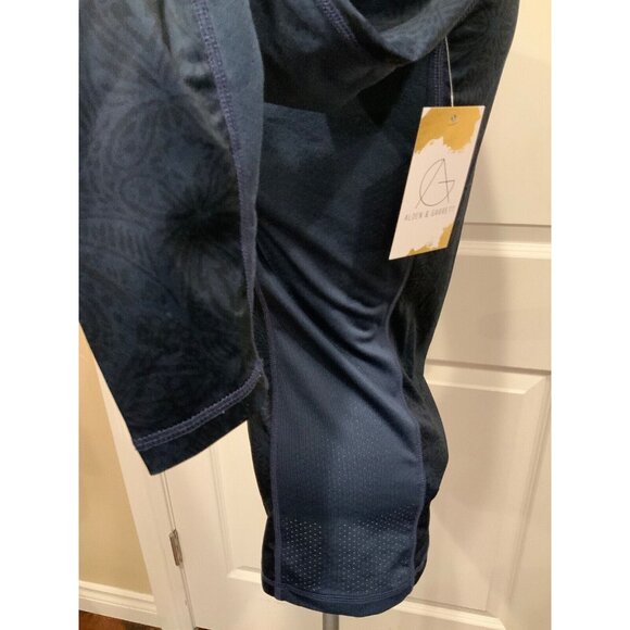 Athleta Gray Geometric Aztec Patterned Long Sleeve Cool Down Shirt, Size XXS - Picture 5 of 8